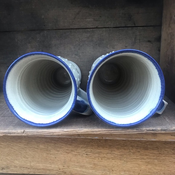 Unique Drip Style Pottery Mugs (2) - Picture 5 of 9